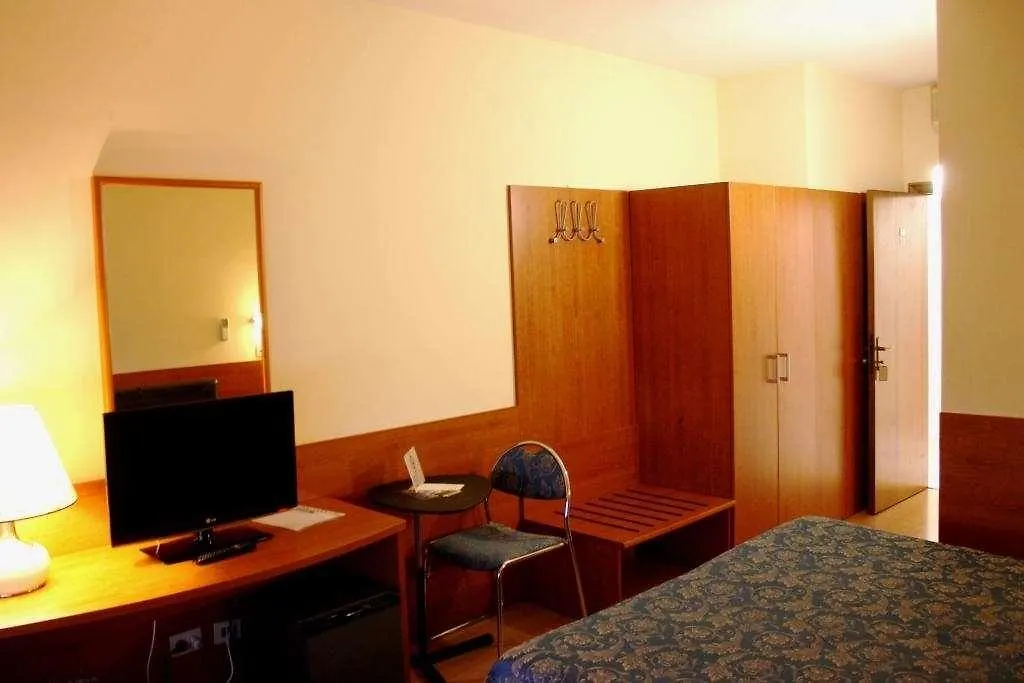 Hotel Anna Siena Nord - Monteriggioni Italy